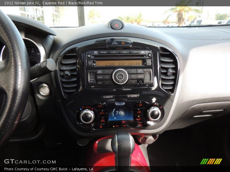 Cayenne Red / Black/Red/Red Trim 2012 Nissan Juke SV