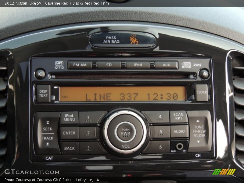 Cayenne Red / Black/Red/Red Trim 2012 Nissan Juke SV