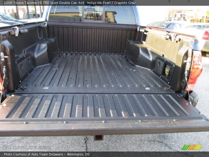 Indigo Ink Pearl / Graphite Gray 2006 Toyota Tacoma V6 TRD Sport Double Cab 4x4