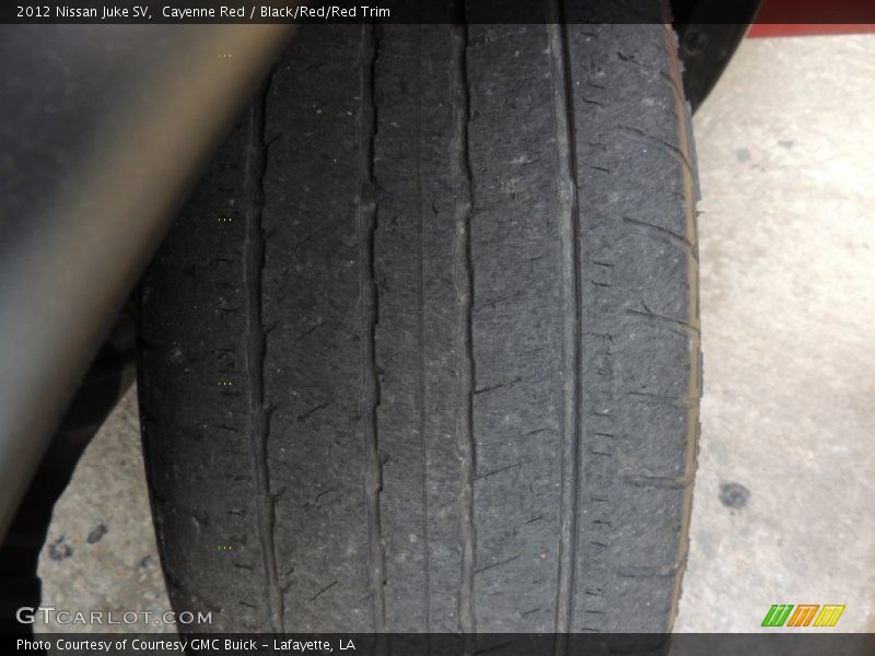 Cayenne Red / Black/Red/Red Trim 2012 Nissan Juke SV