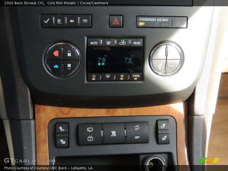 Gold Mist Metallic / Cocoa/Cashmere 2009 Buick Enclave CXL