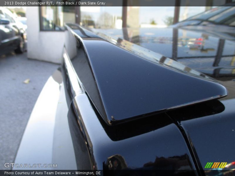 Pitch Black / Dark Slate Gray 2013 Dodge Challenger R/T