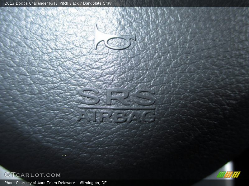 Pitch Black / Dark Slate Gray 2013 Dodge Challenger R/T