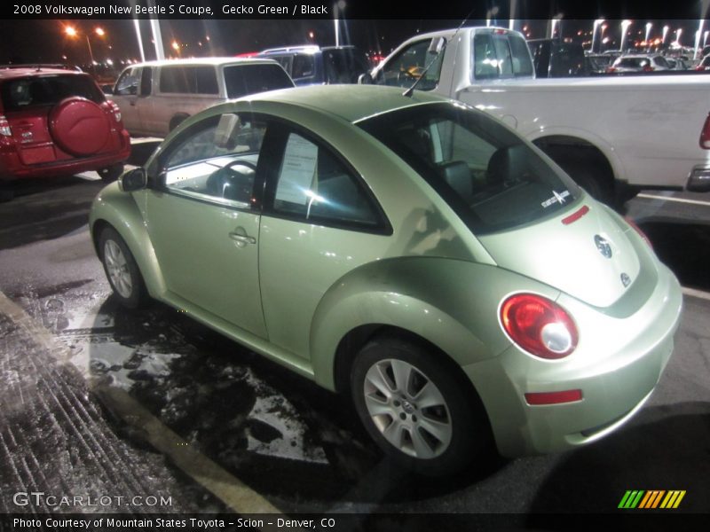 Gecko Green / Black 2008 Volkswagen New Beetle S Coupe