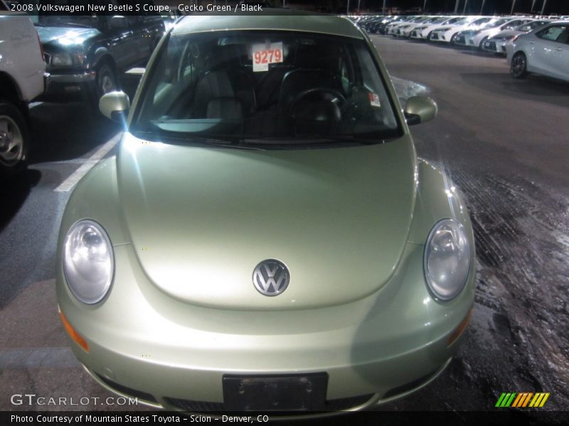Gecko Green / Black 2008 Volkswagen New Beetle S Coupe