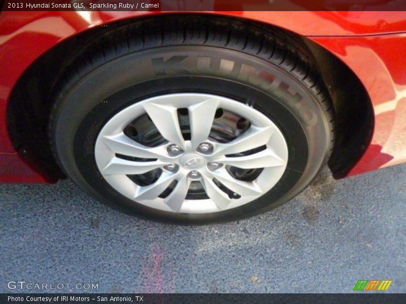 Sparkling Ruby / Camel 2013 Hyundai Sonata GLS