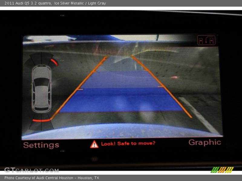 Ice Silver Metallic / Light Gray 2011 Audi Q5 3.2 quattro