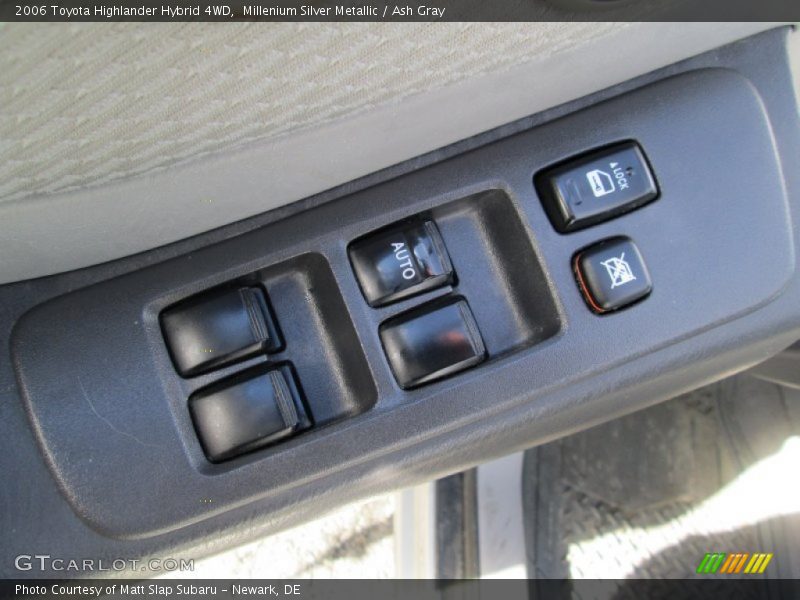 Millenium Silver Metallic / Ash Gray 2006 Toyota Highlander Hybrid 4WD