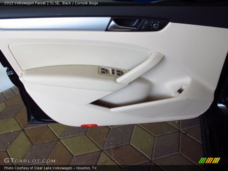 Black / Cornsilk Beige 2013 Volkswagen Passat 2.5L SE