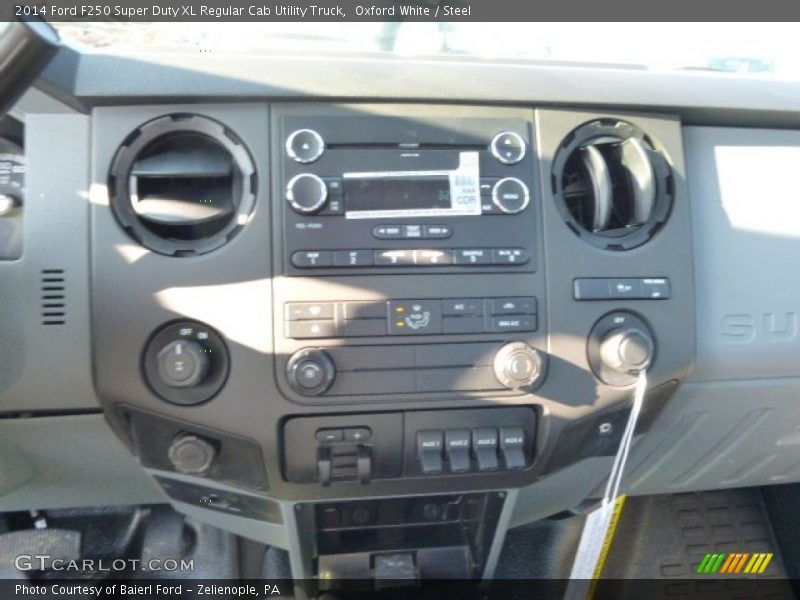 Oxford White / Steel 2014 Ford F250 Super Duty XL Regular Cab Utility Truck