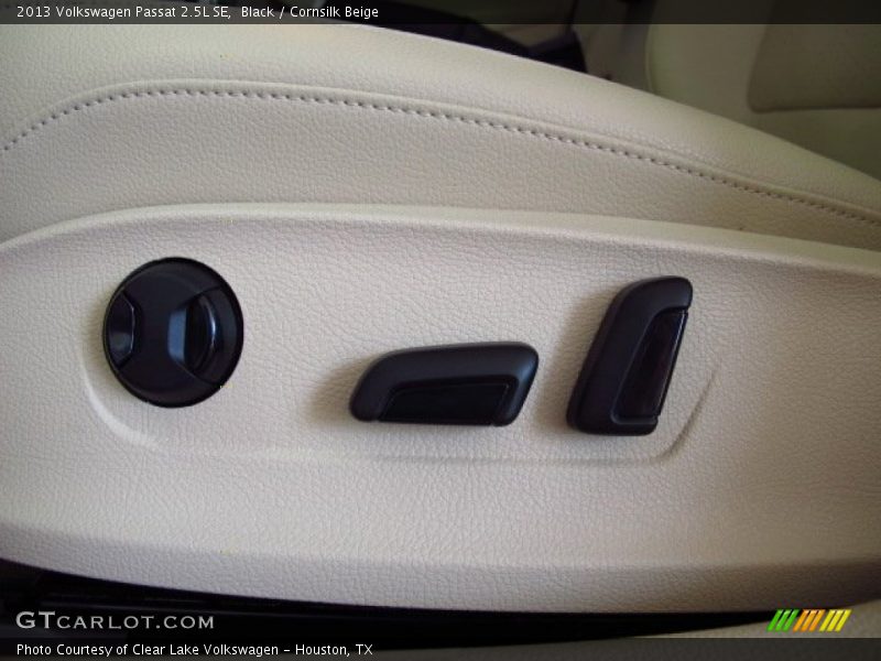 Black / Cornsilk Beige 2013 Volkswagen Passat 2.5L SE