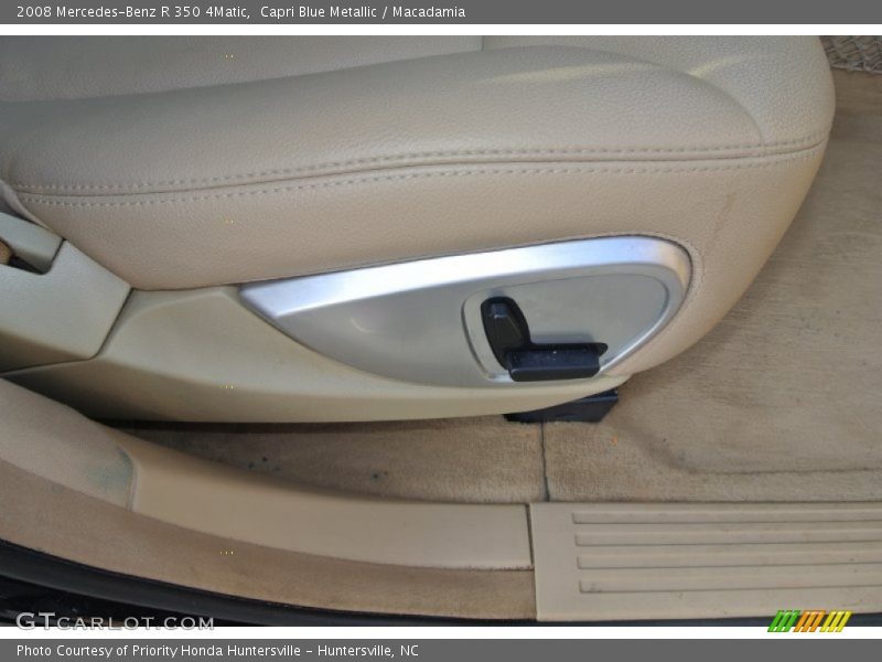 Capri Blue Metallic / Macadamia 2008 Mercedes-Benz R 350 4Matic