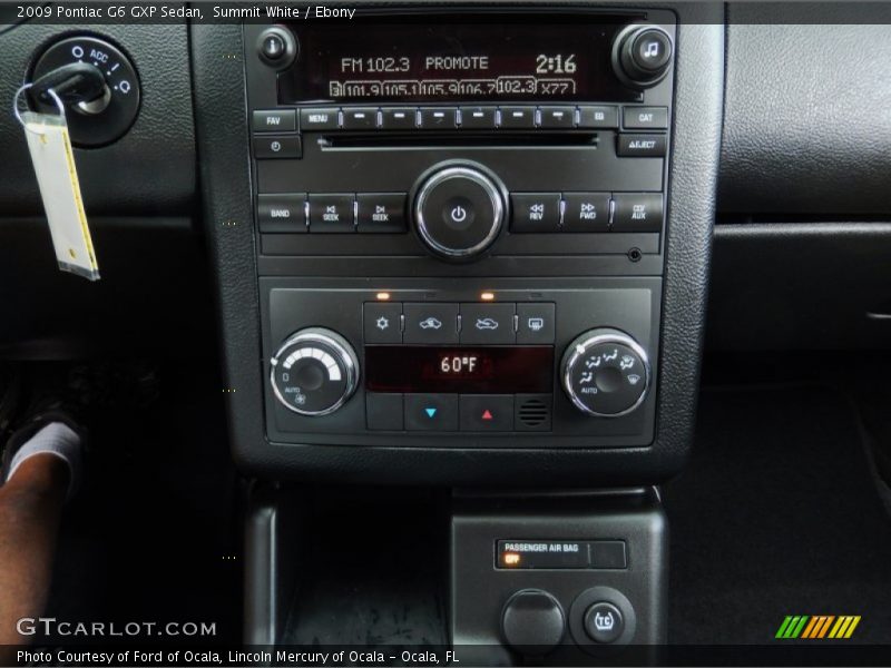 Controls of 2009 G6 GXP Sedan