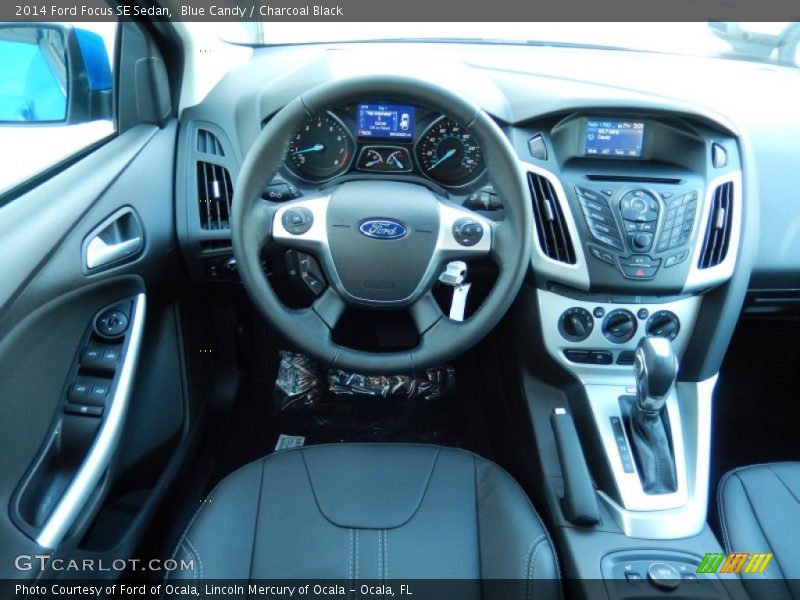 Blue Candy / Charcoal Black 2014 Ford Focus SE Sedan