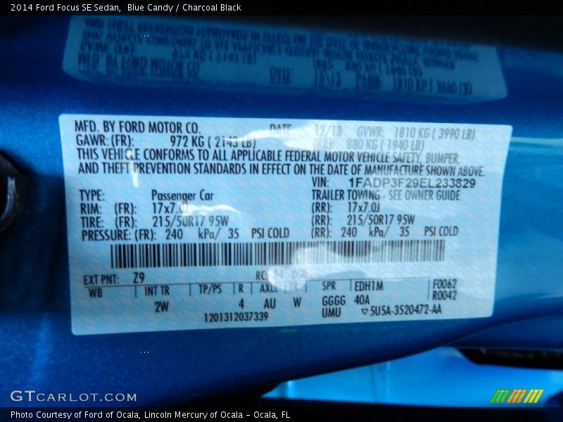 Blue Candy / Charcoal Black 2014 Ford Focus SE Sedan