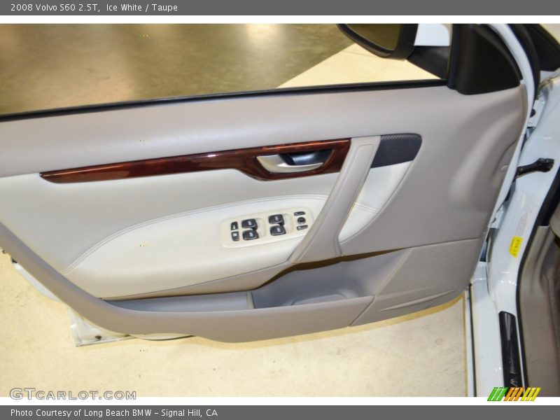 Ice White / Taupe 2008 Volvo S60 2.5T