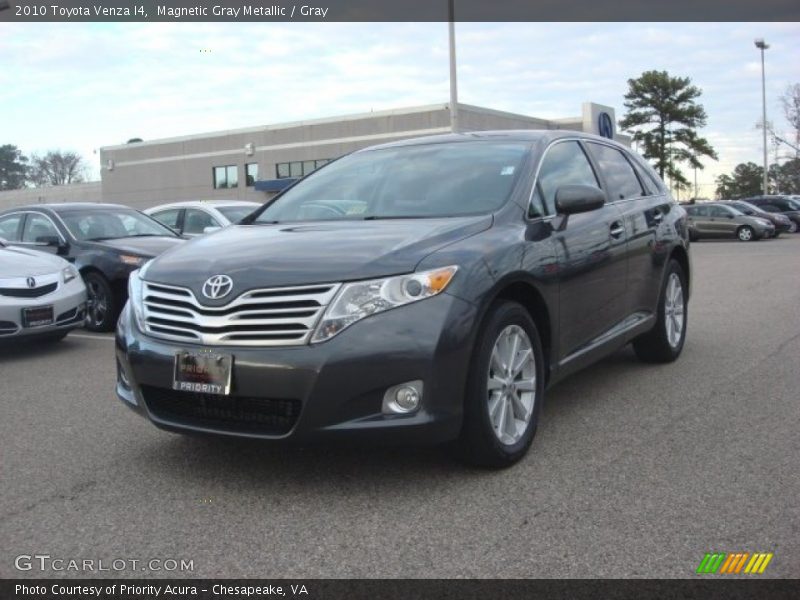 Magnetic Gray Metallic / Gray 2010 Toyota Venza I4
