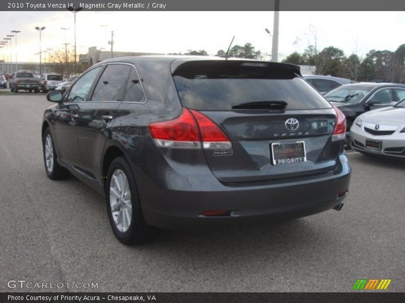 Magnetic Gray Metallic / Gray 2010 Toyota Venza I4