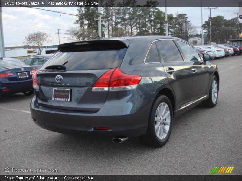 Magnetic Gray Metallic / Gray 2010 Toyota Venza I4