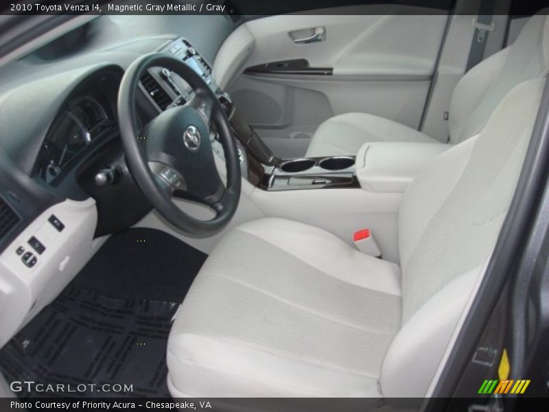 Magnetic Gray Metallic / Gray 2010 Toyota Venza I4