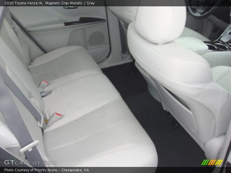 Magnetic Gray Metallic / Gray 2010 Toyota Venza I4