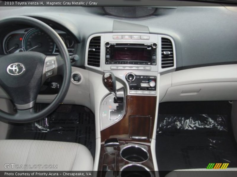 Magnetic Gray Metallic / Gray 2010 Toyota Venza I4