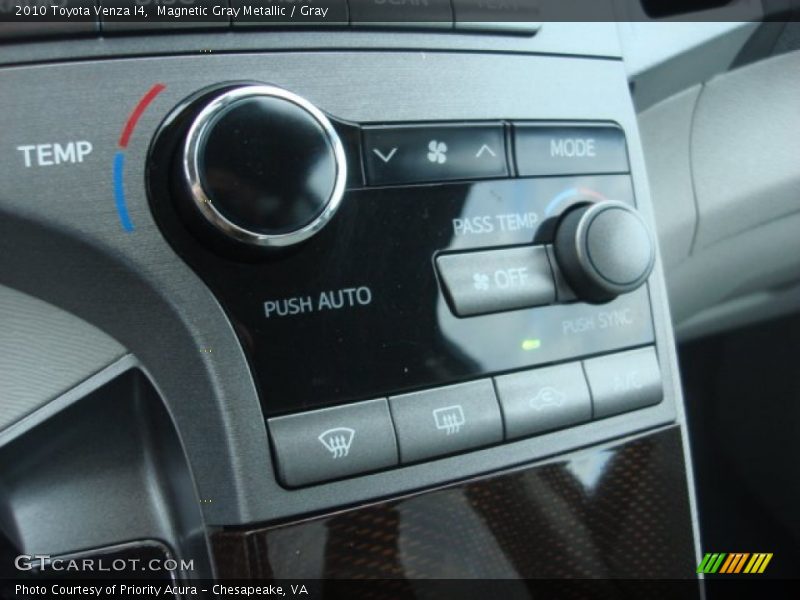 Magnetic Gray Metallic / Gray 2010 Toyota Venza I4