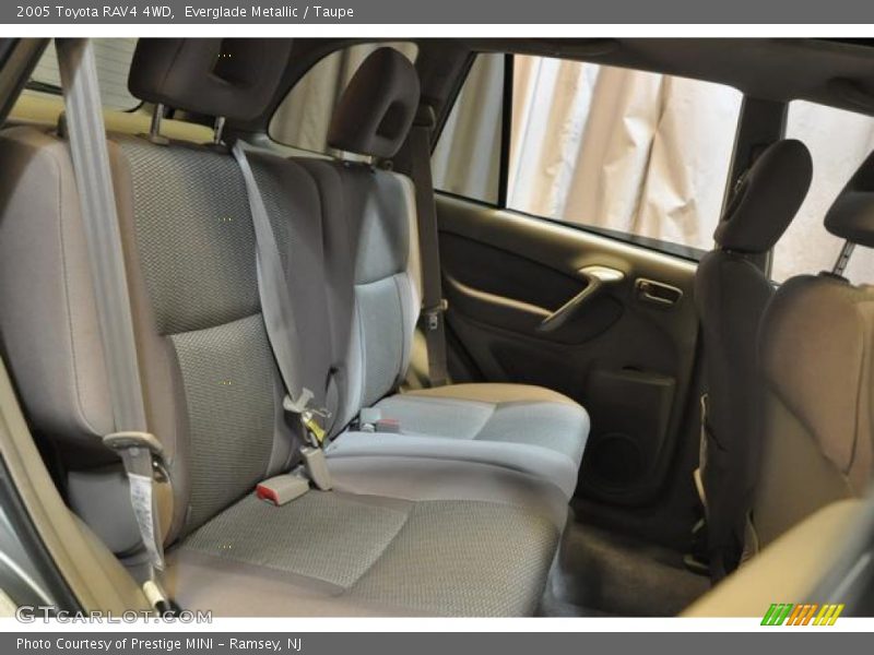 Everglade Metallic / Taupe 2005 Toyota RAV4 4WD