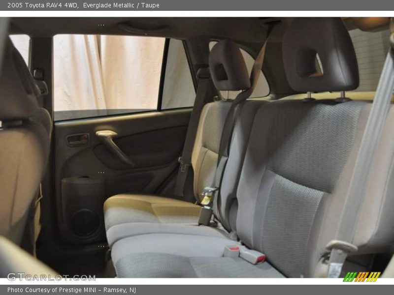 Everglade Metallic / Taupe 2005 Toyota RAV4 4WD