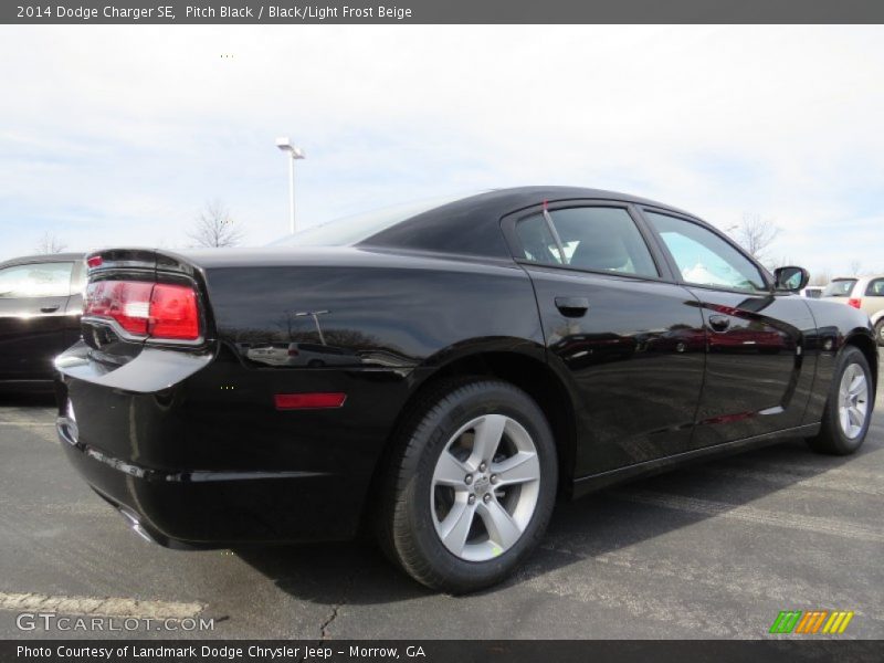 Pitch Black / Black/Light Frost Beige 2014 Dodge Charger SE