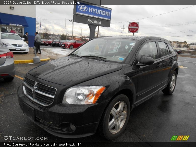 Black / Pastel Pebble Beige 2007 Dodge Caliber SXT