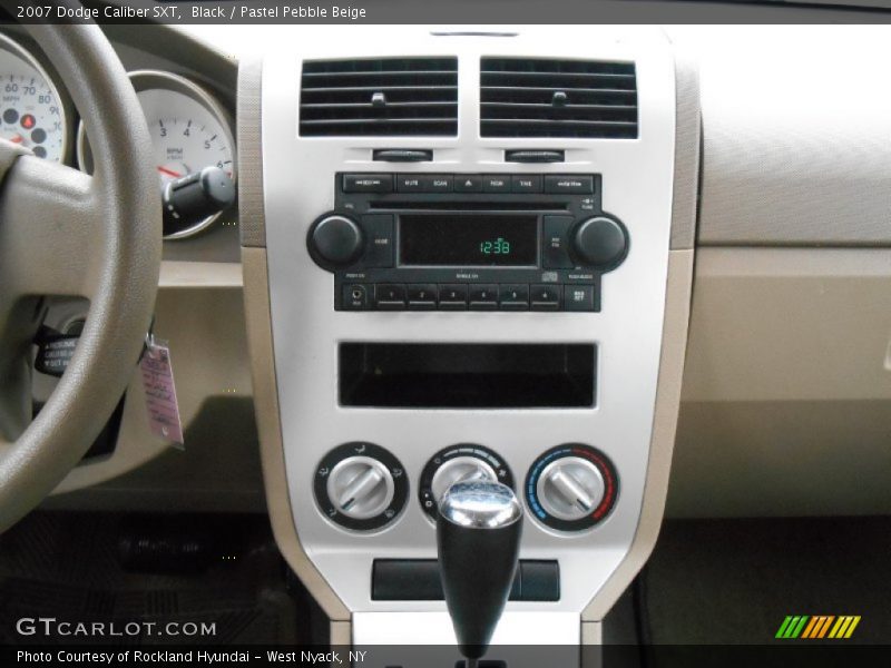 Black / Pastel Pebble Beige 2007 Dodge Caliber SXT