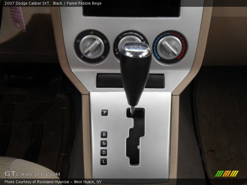 Black / Pastel Pebble Beige 2007 Dodge Caliber SXT