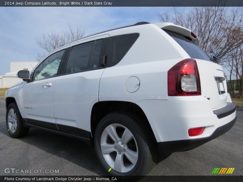 Bright White / Dark Slate Gray 2014 Jeep Compass Latitude