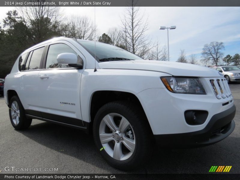 Bright White / Dark Slate Gray 2014 Jeep Compass Latitude