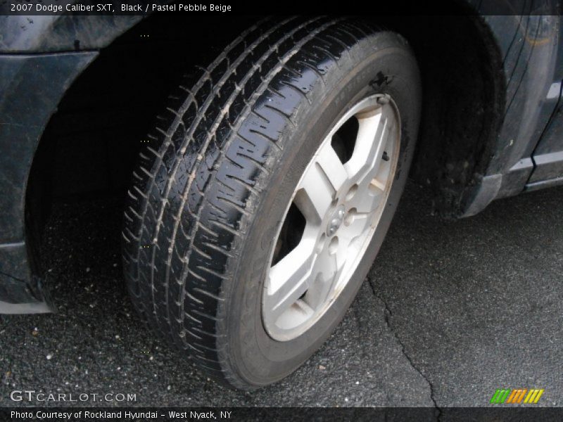 Black / Pastel Pebble Beige 2007 Dodge Caliber SXT