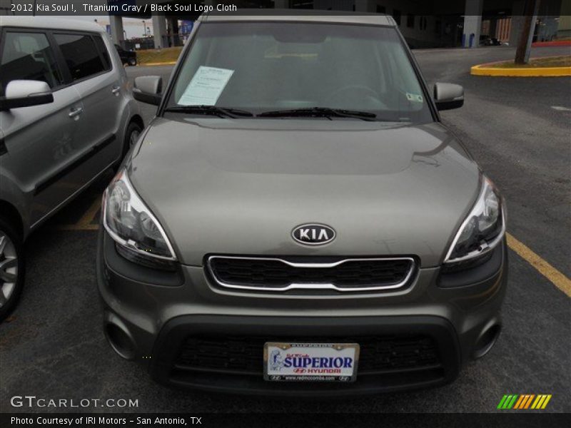 Titanium Gray / Black Soul Logo Cloth 2012 Kia Soul !