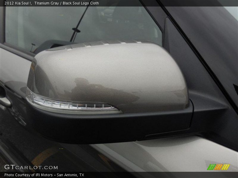 Titanium Gray / Black Soul Logo Cloth 2012 Kia Soul !
