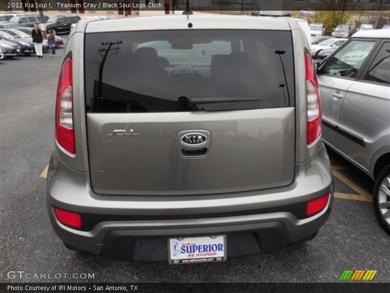 Titanium Gray / Black Soul Logo Cloth 2012 Kia Soul !