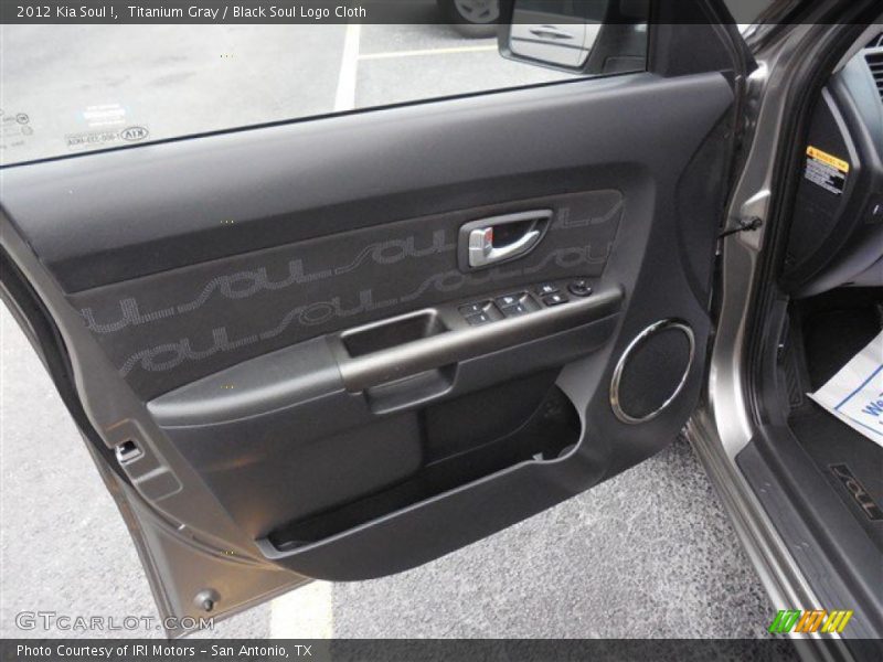 Titanium Gray / Black Soul Logo Cloth 2012 Kia Soul !