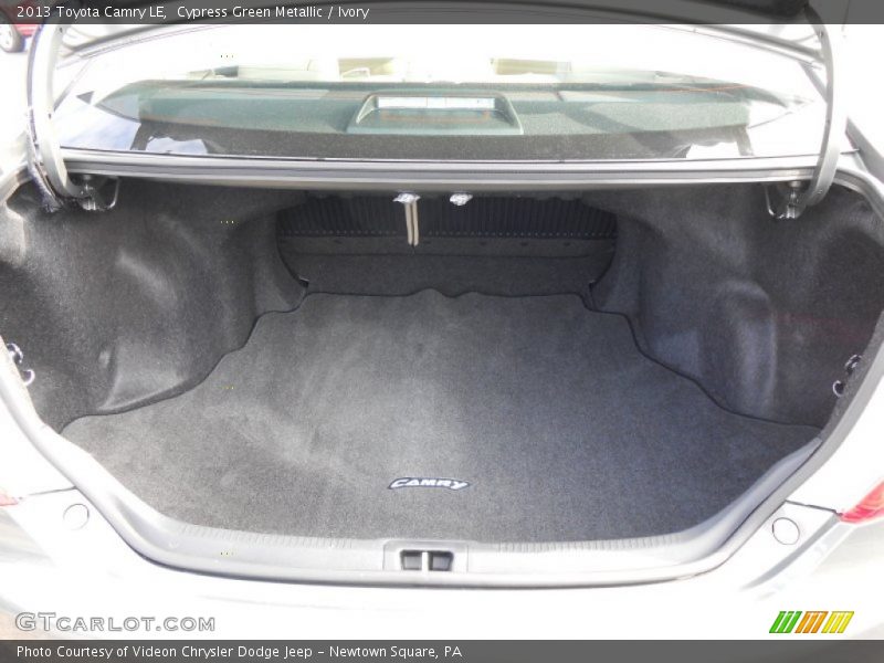 Cypress Green Metallic / Ivory 2013 Toyota Camry LE