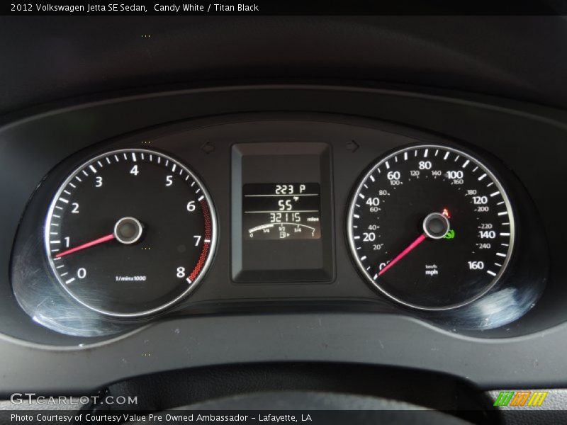 Candy White / Titan Black 2012 Volkswagen Jetta SE Sedan