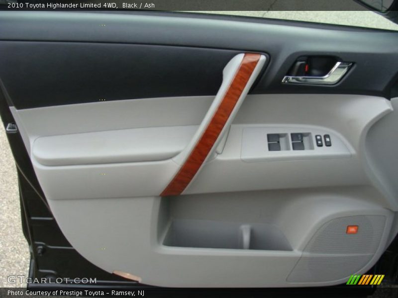 Black / Ash 2010 Toyota Highlander Limited 4WD