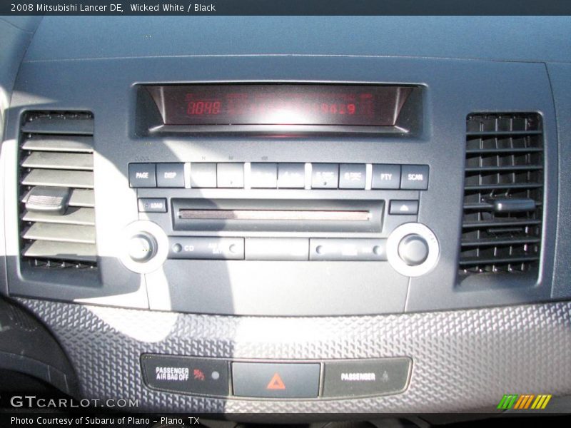 Wicked White / Black 2008 Mitsubishi Lancer DE