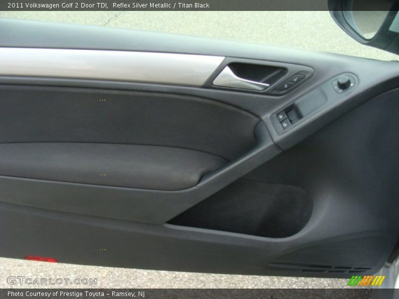 Reflex Silver Metallic / Titan Black 2011 Volkswagen Golf 2 Door TDI