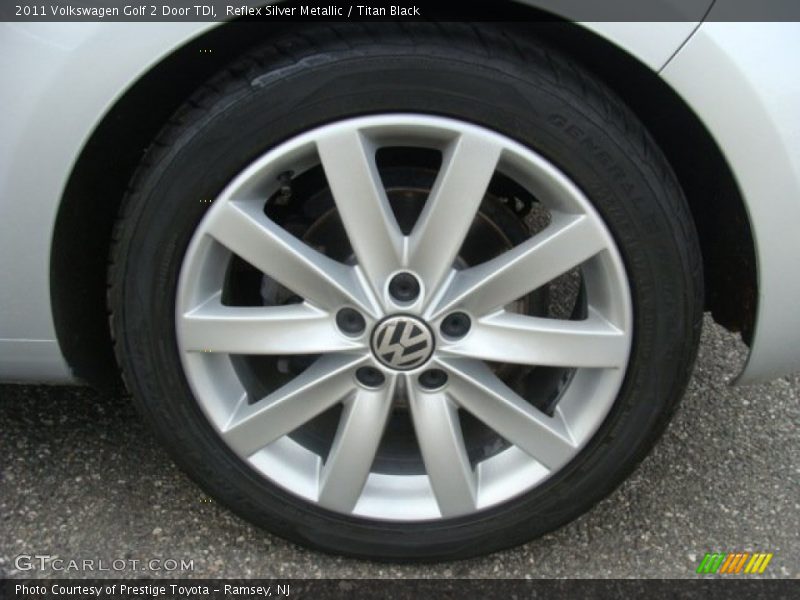 Reflex Silver Metallic / Titan Black 2011 Volkswagen Golf 2 Door TDI