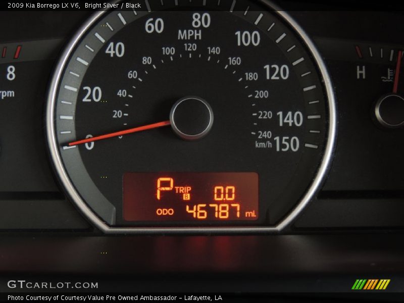 Bright Silver / Black 2009 Kia Borrego LX V6