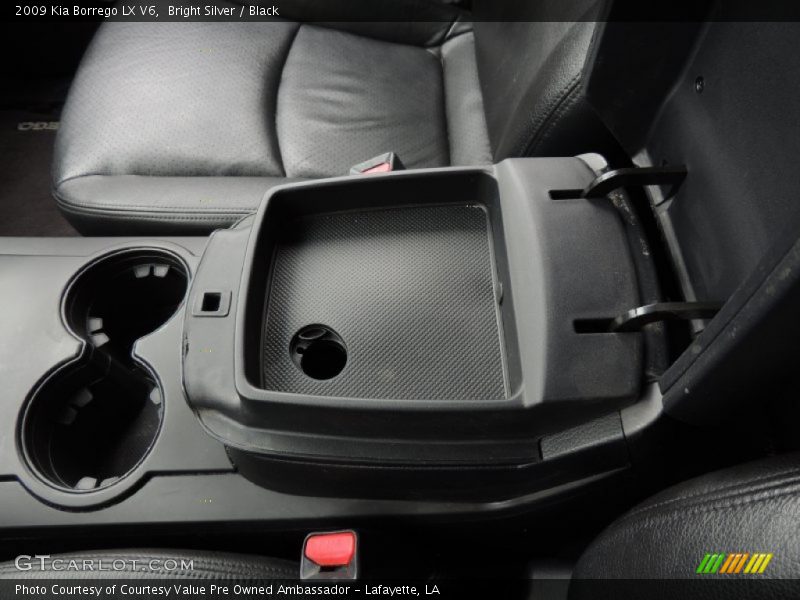 Bright Silver / Black 2009 Kia Borrego LX V6