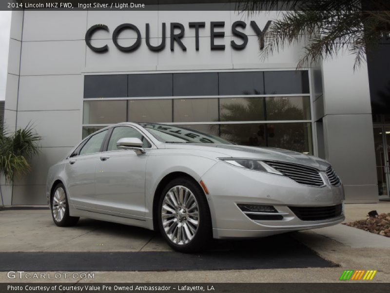 Ingot Silver / Light Dune 2014 Lincoln MKZ FWD