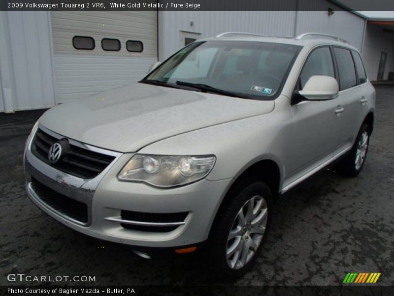 White Gold Metallic / Pure Beige 2009 Volkswagen Touareg 2 VR6